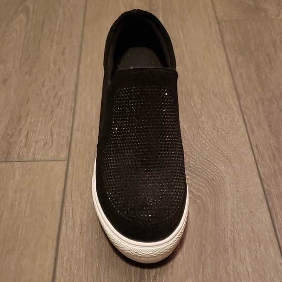 Runners - Picture 2 of 2